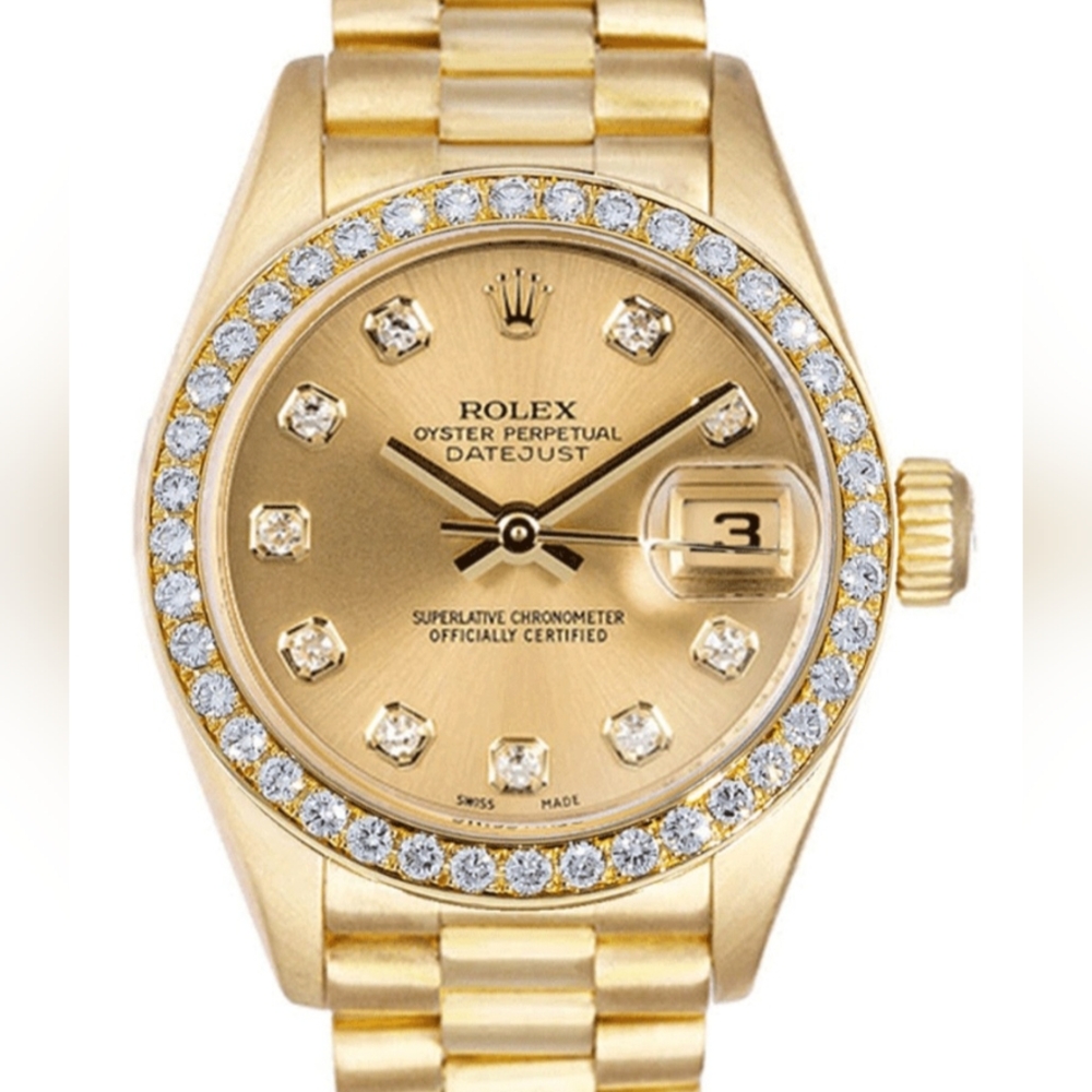 Gold Watch with Green Box